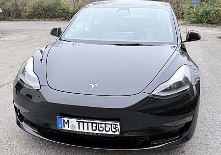 Tesla Model 3 long range (refreshed, awd, WLTP 612km, Wärmepump