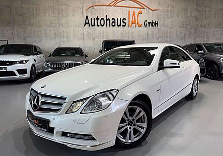 Mercedes-Benz E 200 Coupe/CGI/Avantgarde/NAVI/XENON/LEDER