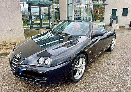 Alfa Romeo Spider Edizione Sportivo 2.0 JTS Braun Leder Tüv 2026