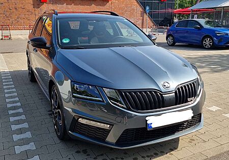 Skoda Octavia Combi 2.0 TSI RS