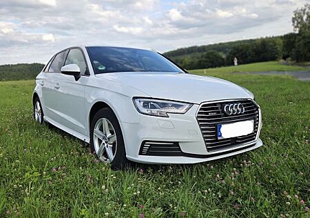 Audi A3 40 e-tron basis