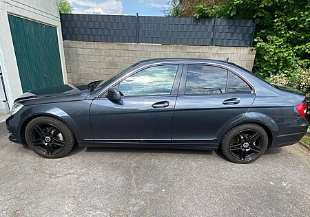 Mercedes-Benz C 180 (BlueEFFICIENCY) 7G-TRONIC