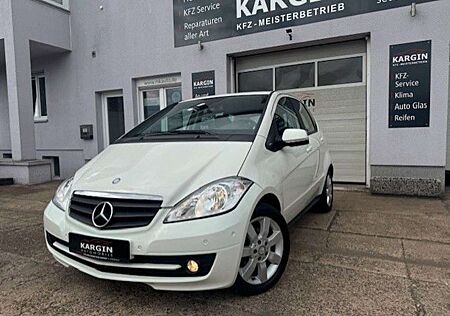 Mercedes-Benz A 180 2HAND SCHECKHEFT