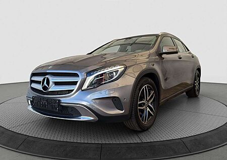 Mercedes-Benz GLA 180 1.6 Score Navi*Xenon*el. Heckklappe*Sche