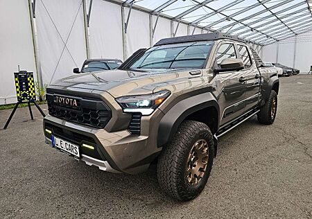 Toyota Tacoma Trailhunter Hybrid T1: 69.800 EURO