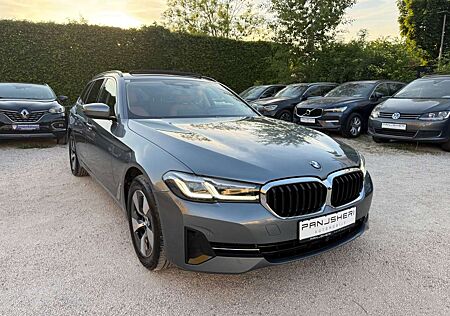 BMW 520 d Touring xDrive LEDER+Kamera+Panorama-SD+ACC