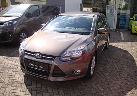 Ford Focus Titanium 1.0 EcoBoost KAT Metallic