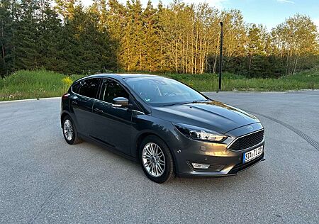 Ford Focus 1.5 EcoBoost Start-Stopp-System Aut. COOL&CONNECT