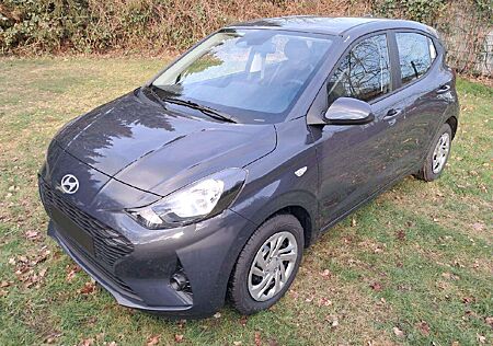 Hyundai i10 Select Navi/R.Kamera/Klima uvm