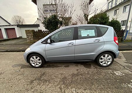Mercedes-Benz A 180 BlueEFFICIENCY Elegance