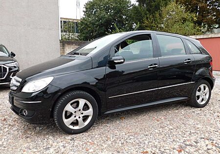 Mercedes-Benz B 200 B -Klasse /Sport Paket