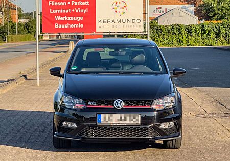 VW Polo GTI Volkswagen Polo 1.8 TSI (Blue Motion Technology) GTI