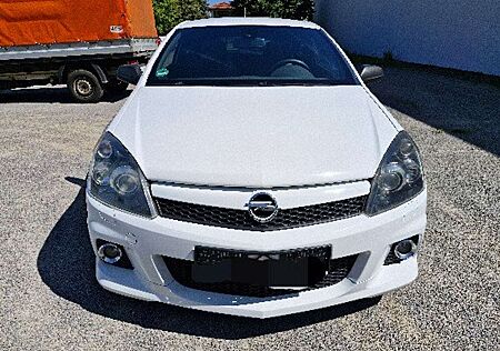 Opel Astra OPC Nürburgring Edition