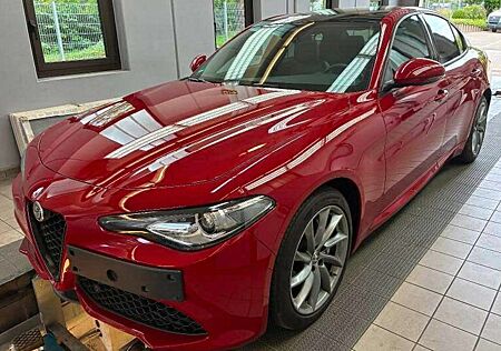 Alfa Romeo Giulia 2.2 AT8 6C Villa dEste *SONDERMODELL*