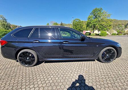 BMW 530d 530 xDrive Touring Aut. Sport Line