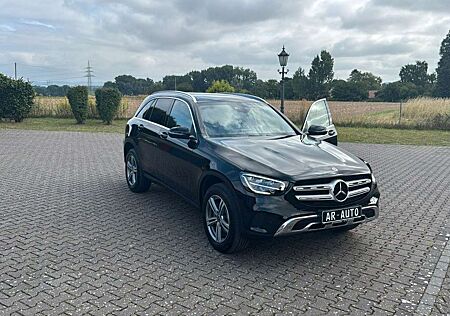Mercedes-Benz GLC 220 d 4Matic Panorama Head-Up LED Kamera AMG