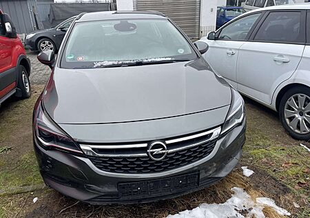 Opel Astra Navigation AHK PDC