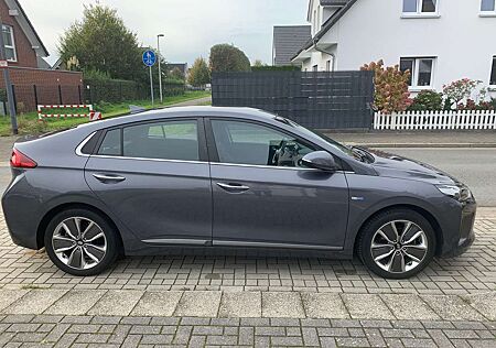 Hyundai Ioniq Hybrid 1.6 GDI Style