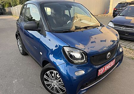 Smart ForTwo /Sehr gepflegt/Tempomat/Klima/USB/AUX/TÜV 01-27