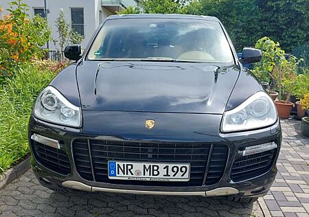 Porsche Cayenne Turbo