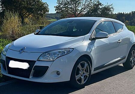 Renault Megane Coupe TCe 130 TÜV Neu - 1.Hand