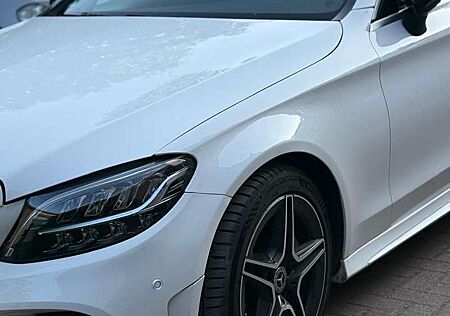 Mercedes-Benz C 220 d Cabrio 9G-TRONIC AMG Line