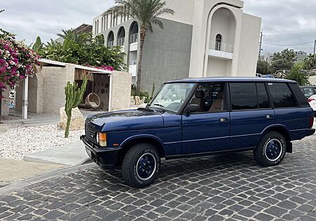 Land Rover Range Rover LSEi in Navy blue mit Sattelbraunem Leder
