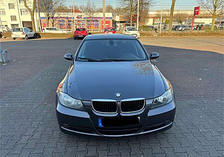 BMW 320i 320 Aut.