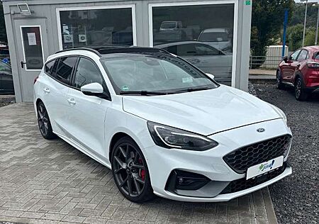 Ford Focus Turnier ST