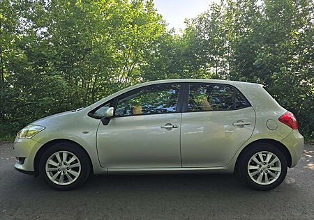 Toyota Auris 1.6 VVT-i Multimode Executive