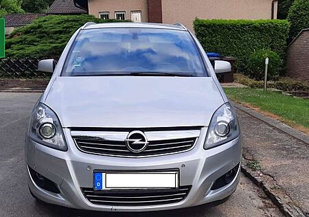 Opel Zafira 1.8 Family