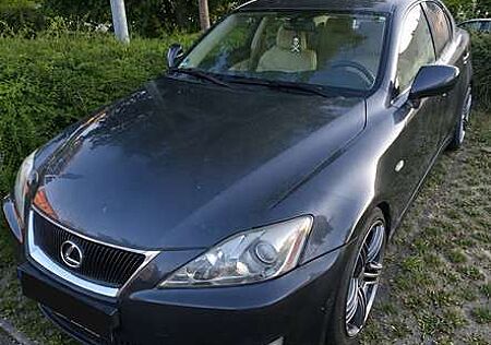 Lexus IS 250