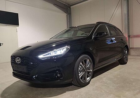 Hyundai i30 Kombi GO! PLUS 1.0 T-GDI 100 PS 7DCT Navi-Apple...