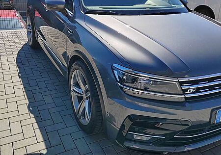 VW Tiguan Volkswagen 1.4 TSI DSG R-Line Highline Exterior