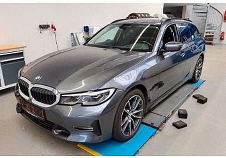 BMW 320 d Sport Line HUD/Laser/ParkAss/DAProf/Harman