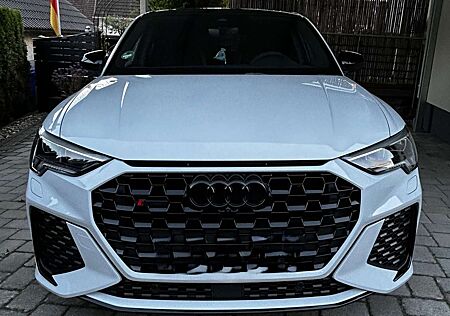 Audi RS Q3 2.5 TFSI Sportback quattro S tronic Vmax 280