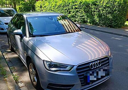 Audi A3 Sportback Diesel 2.0 TDI Sportback Ambition