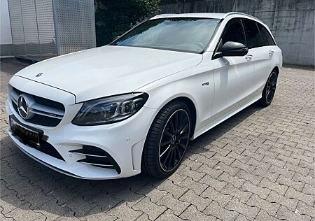 Mercedes-Benz C 43 AMG 4Matic T 9G-TRONIC mit Performance Abgasanlage