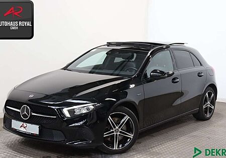 Mercedes-Benz A 250 e NIGHT DISTRONIC,SCHECKHEFT,LENKRADHEIZ.