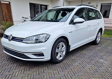 VW Golf Variant Volkswagen 1.5 TSI ACT BlueMotion Comfortline