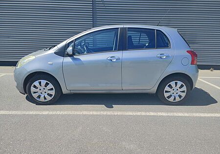 Toyota Yaris Sol 1.0i KLIMA