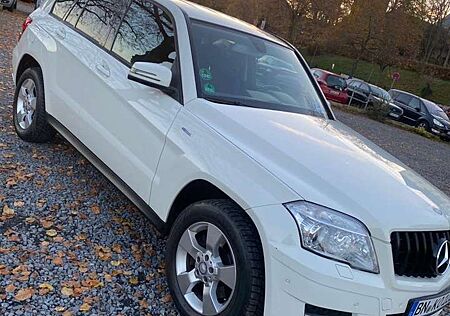 Mercedes-Benz GLK 200 CDI DPF BlueEFFICIENCY 7G-TRONIC