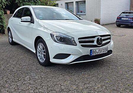 Mercedes-Benz A 200 CDI (BlueEFFICIENCY) 7G-DCT