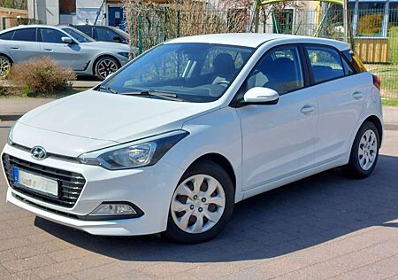 Hyundai i20 blue 1.0 T-GDI Trend