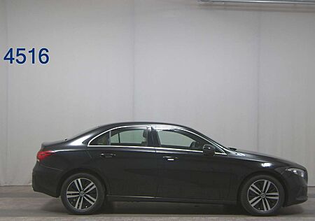 Mercedes-Benz A 220 d Progressive HUD Navi LED Leder KeyLess