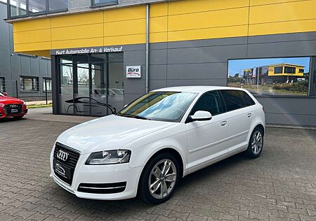 Audi A3 Sportback 1.2 TFSI Attraction KLIMA/SHZ/*
