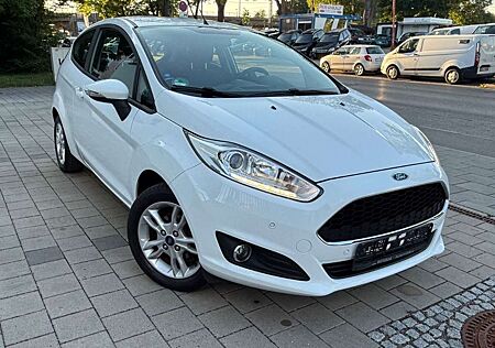 Ford Fiesta Celebration Motor 1,25 Ltr. PDC
