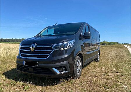 Renault Trafic L2H1 3,0t (8/9 Sitze) Life