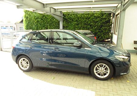 Mercedes-Benz B 180 gebraucht kaufen Mercedes-Benz B 180 Lamera LED Totw.Spurp-