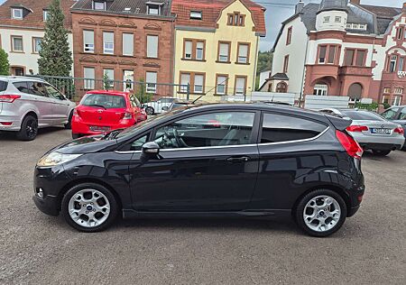 Ford Fiesta Titanium " Zahnriemen neu "